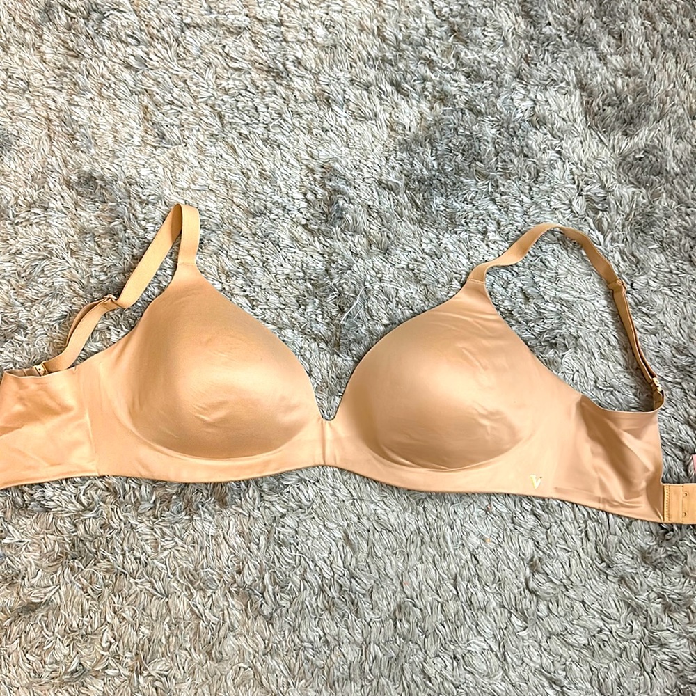 Victoria Secret Wireless Bra